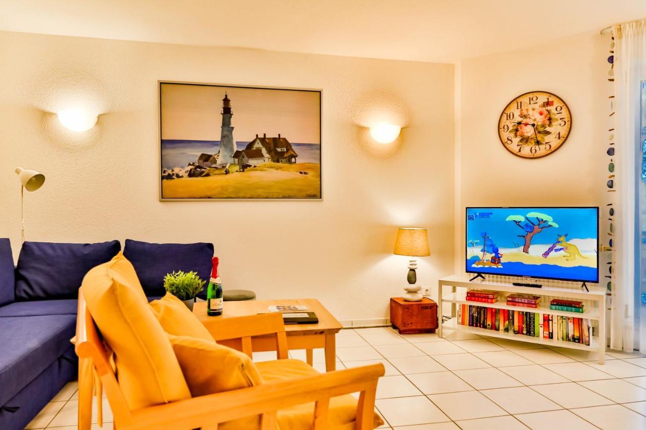 Apartment Ostseerose Ein Strandkorb Ist Im Sommer Inclusive Zempin Exterior foto