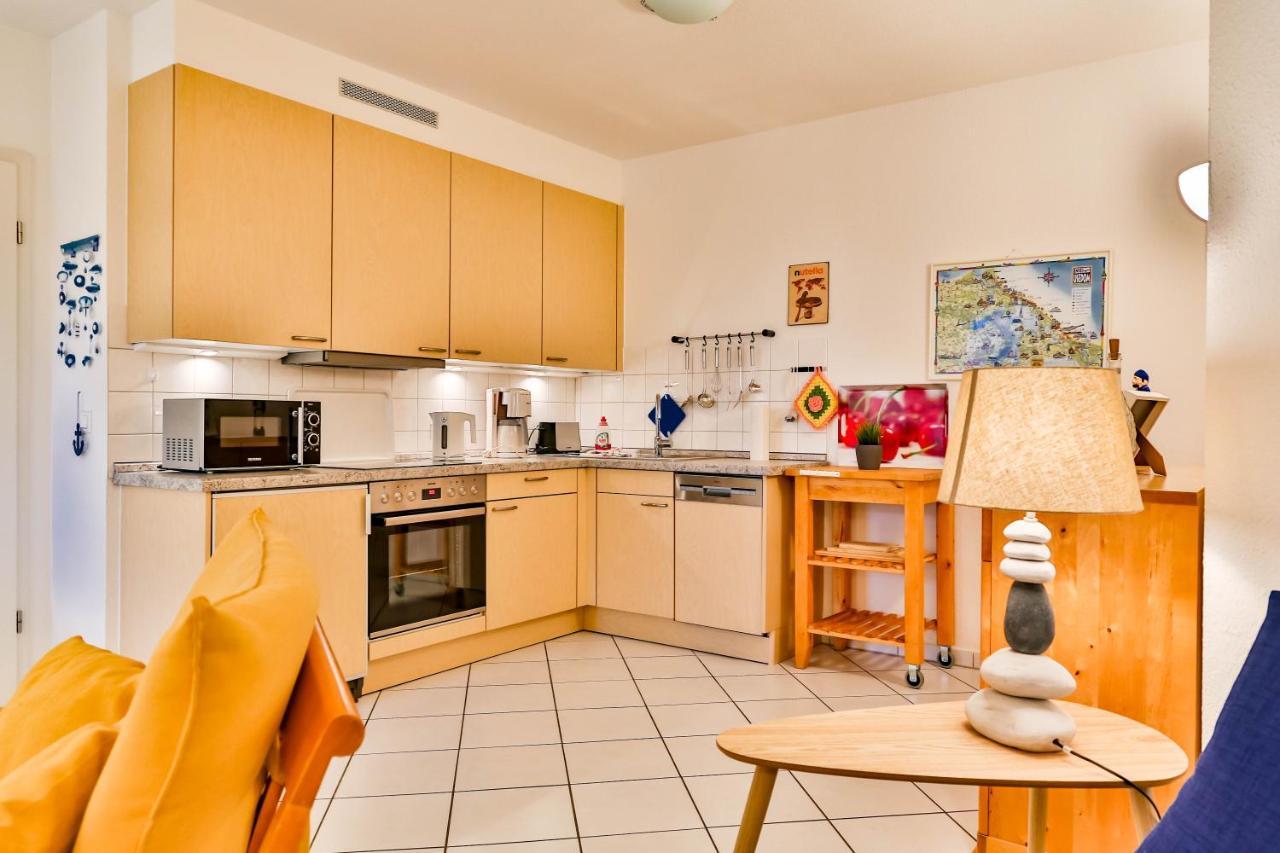 Apartment Ostseerose Ein Strandkorb Ist Im Sommer Inclusive Zempin Exterior foto